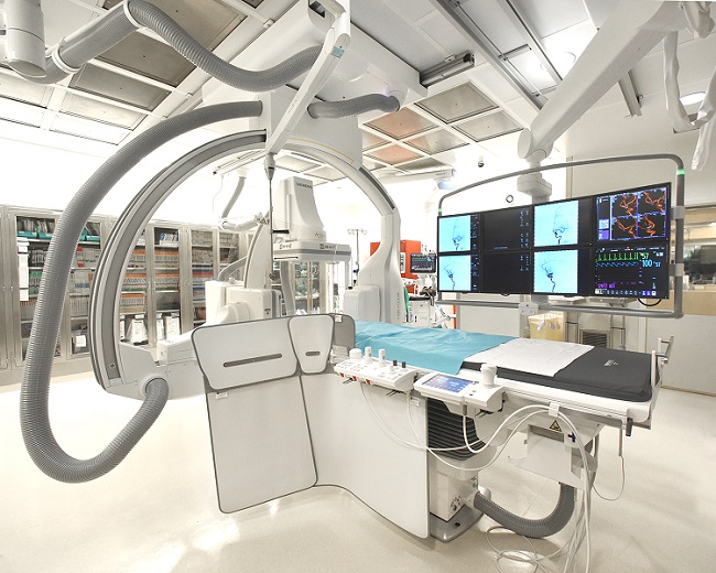 Valley's hybrid operating room