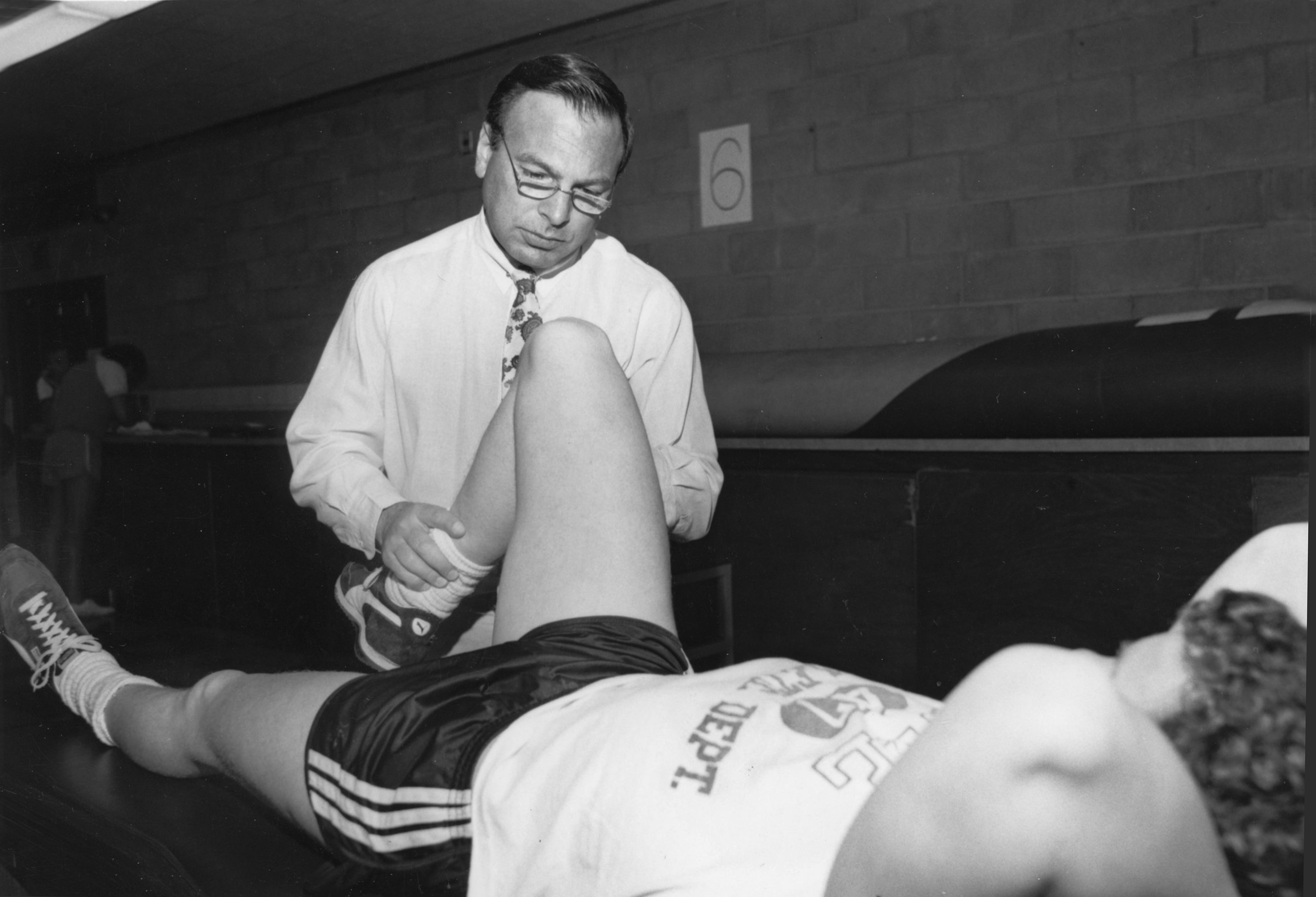 orthopedic surgeon Joseph Pizzuro, MD