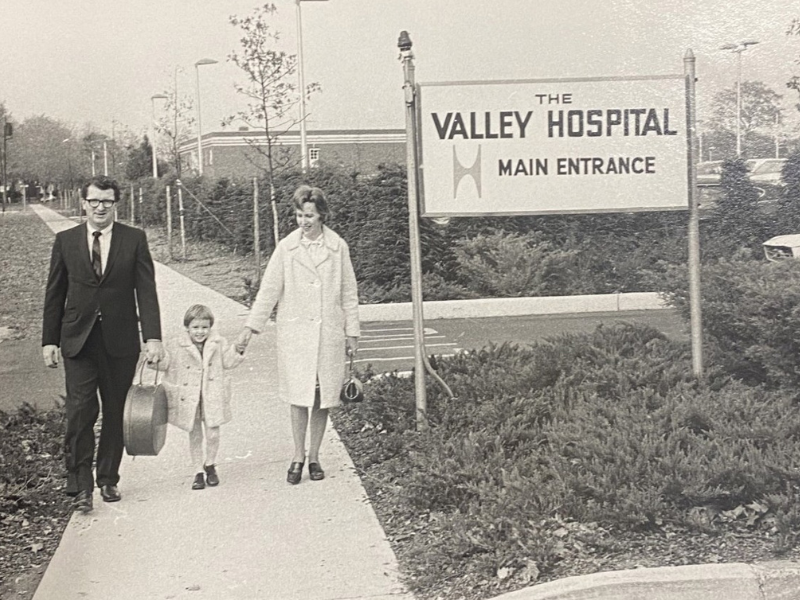 a child and his parents arriving at The Valley Hospital on opening day