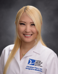 Christine Yun, LAc